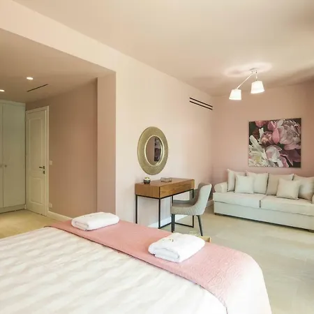 Onore Willa Dassia (Corfu)