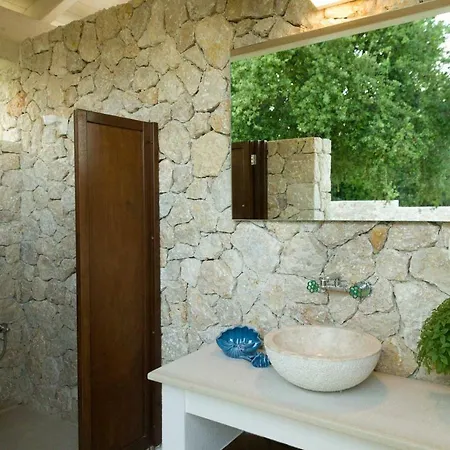 Onore Dassia (Corfu)